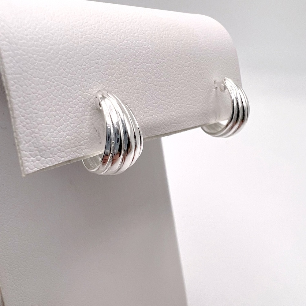 .925 Sterling Silver Huggie Hoop Earring